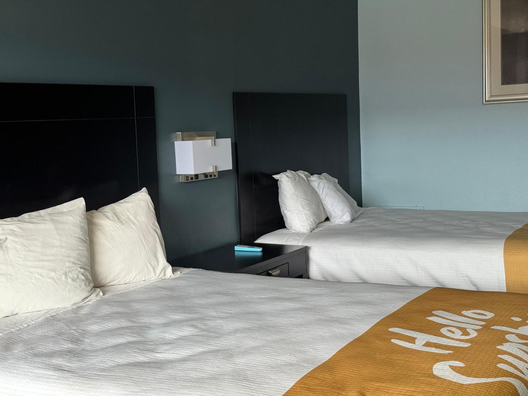 Red Carpet Inn & Suites - แดนวิลล์ ภายนอก รูปภาพ