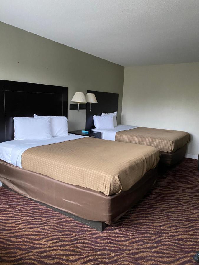 Red Carpet Inn & Suites - แดนวิลล์ ภายนอก รูปภาพ